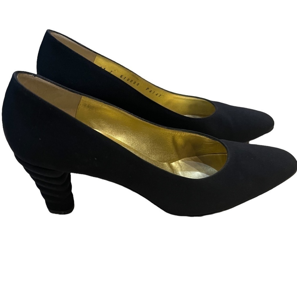 Bruno Magli Vintage Pumps Black Matte Fabric & Unique Heel Italian Sz 7 N - Picture 2 of 12